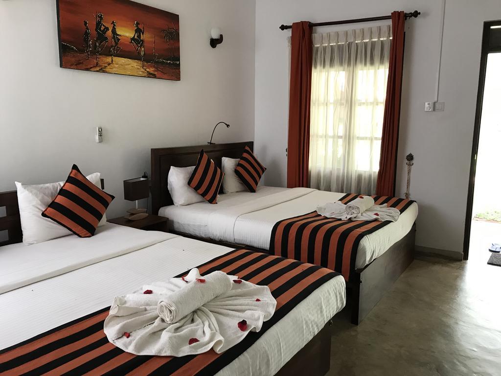 Hotel Heladiv Anuradhapura Εξωτερικό φωτογραφία