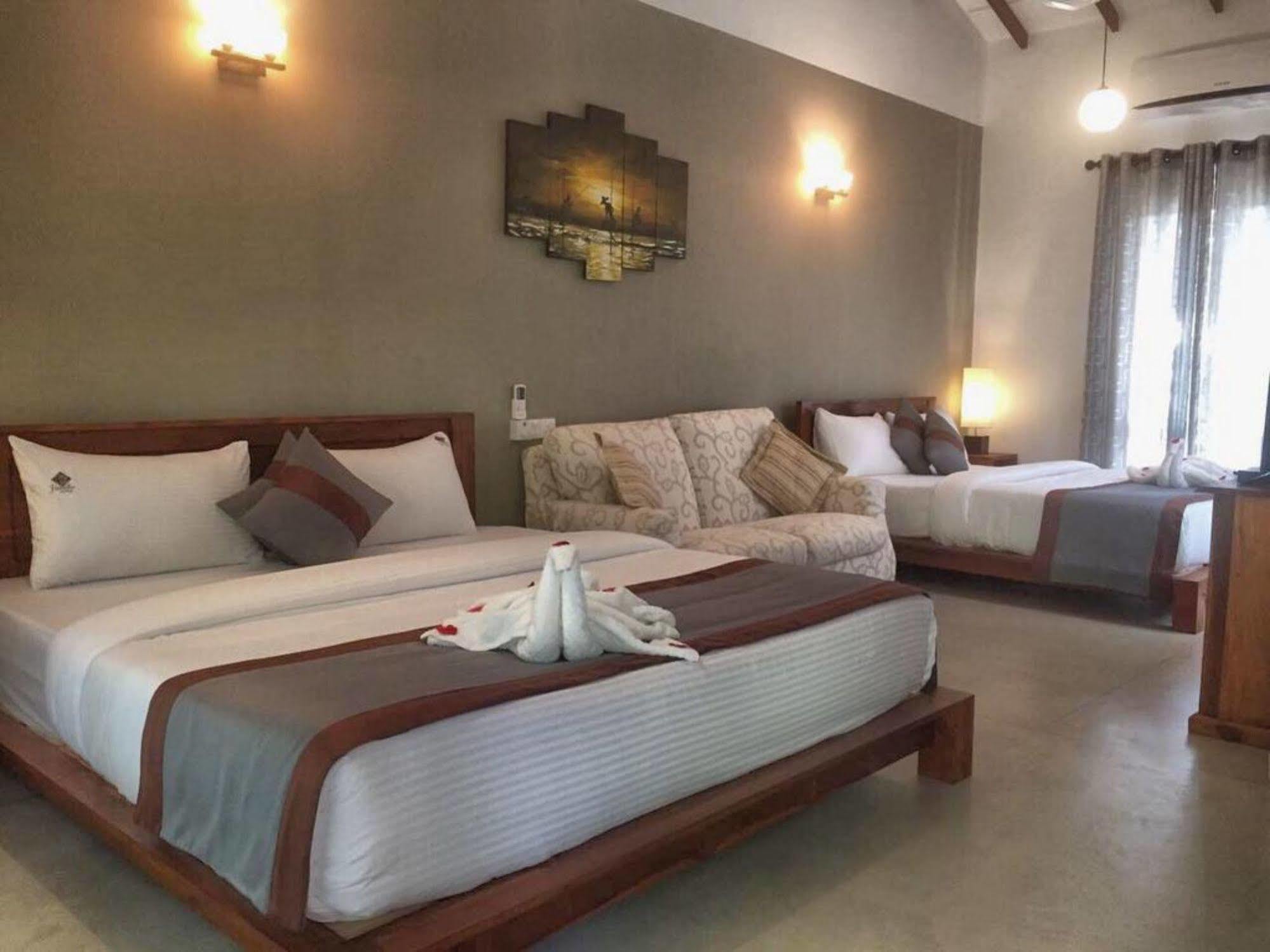 Hotel Heladiv Anuradhapura Εξωτερικό φωτογραφία